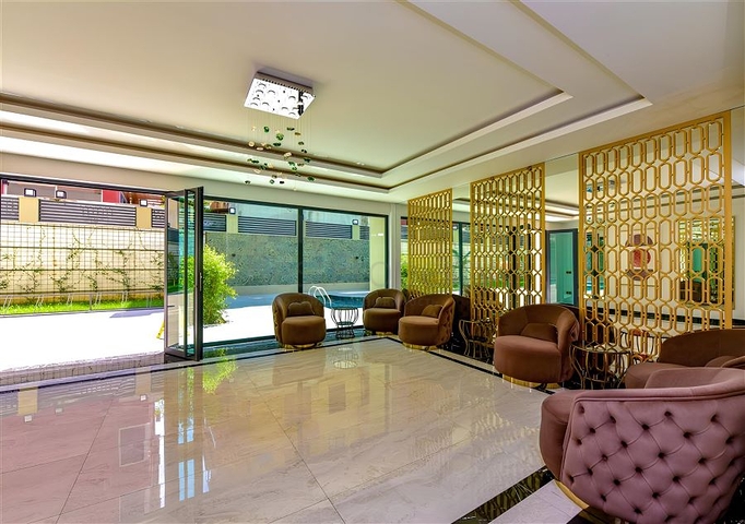 4+1 penthouse in the center of Alanya, 150 m from the sea