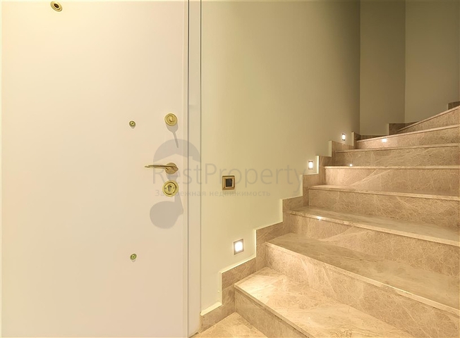 4+1 penthouse in the center of Alanya, 150 m from the sea