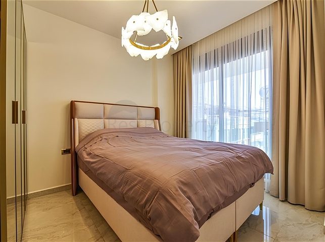 4+1 penthouse in the center of Alanya, 150 m from the sea