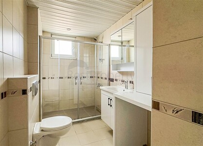 3+1 apartment 200 m from the sea in the center of Alanya