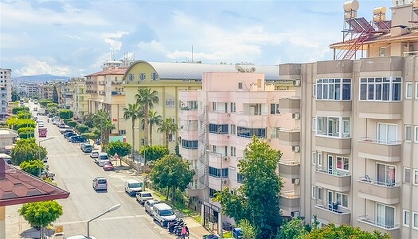 3+1 apartment 200 m from the sea in the center of Alanya