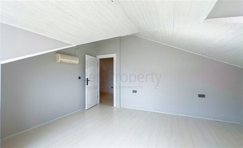 3+1 apartment 200 m from the sea in the center of Alanya