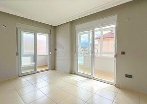 3+1 apartment 200 m from the sea in the center of Alanya