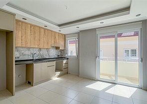 3+1 apartment 200 m from the sea in the center of Alanya