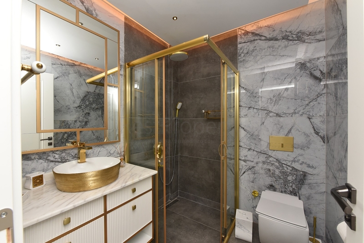 Luxury Furnished Villa in Bektas, Alanya with Panoramic Sea & Castle Views