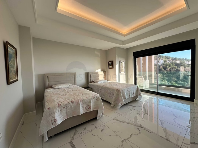 Luxury Furnished Villa in Bektas, Alanya with Panoramic Sea & Castle Views