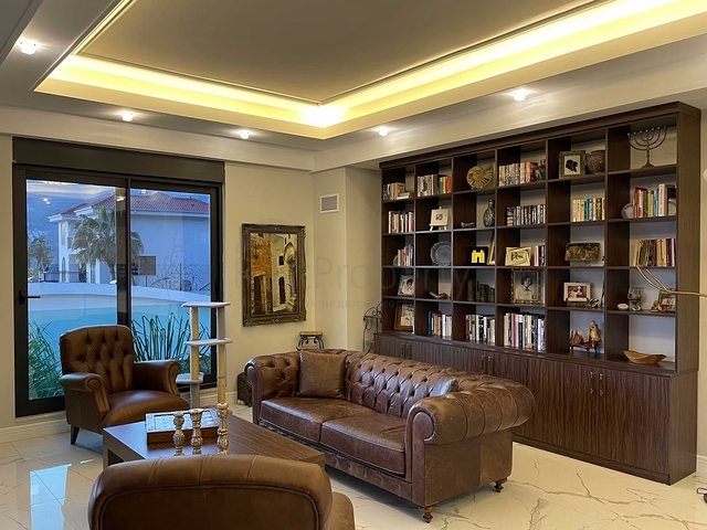 Luxury Furnished Villa in Bektas, Alanya with Panoramic Sea & Castle Views