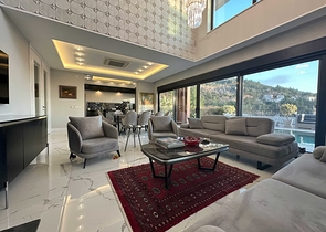 Luxury Furnished Villa in Bektas, Alanya with Panoramic Sea & Castle Views