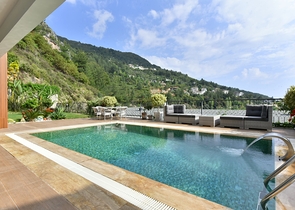 Luxury Furnished Villa in Bektas, Alanya with Panoramic Sea & Castle Views