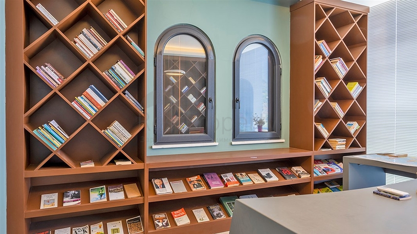 Fully Furnished 4+1 Villa in Alanya with Private Garden & Pool – 250 m²