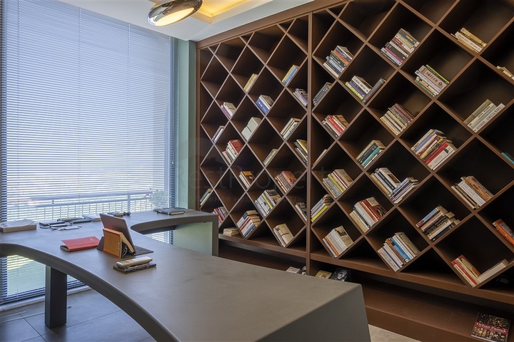 Fully Furnished 4+1 Villa in Alanya with Private Garden & Pool – 250 m²