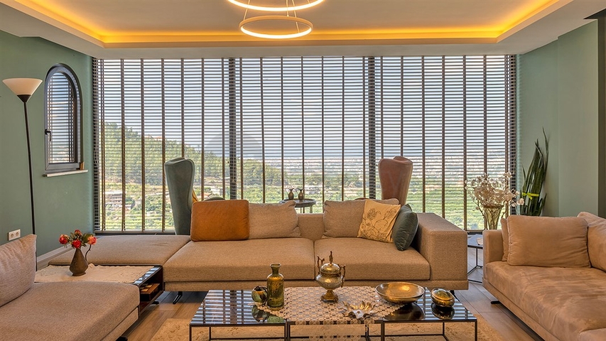 Fully Furnished 4+1 Villa in Alanya with Private Garden & Pool – 250 m²