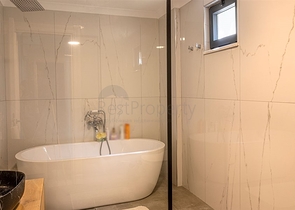 Fully Furnished 4+1 Villa in Alanya with Private Garden & Pool – 250 m²