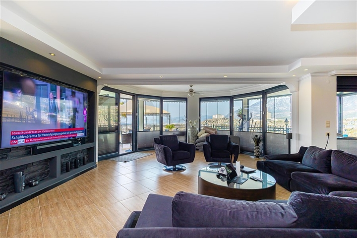 Luxury 5-Bedroom Villa in Kargicak, Alanya | 400 m² Sea-View Home