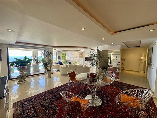 Elegant 3-Bedroom Sea-View Villa in Alanya | 251 m² on 503 m² Plot