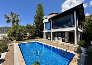 Elegant 3-Bedroom Sea-View Villa in Alanya | 251 m² on 503 m² Plot