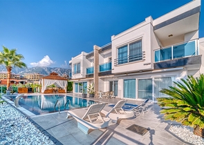 A spacious villa with sea views and a full range of amenities is the perfect combination of luxury and comfort.