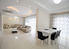 Luxury Sea-View 2+1 Apartment in Kargicak | 50 m to the Beach