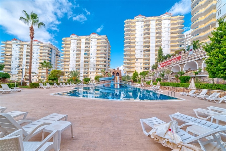 Furnished 3+1 Apartment in Mahmutlar, Alanya | 170 m² with Facilities