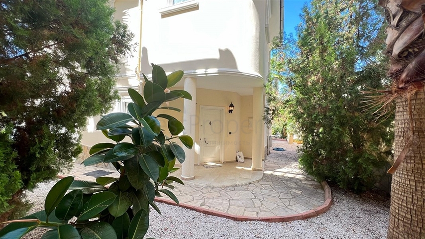 Furnished villa with sea view in the picturesque area of Kargicak