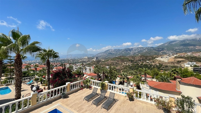 Furnished villa with sea view in the picturesque area of Kargicak