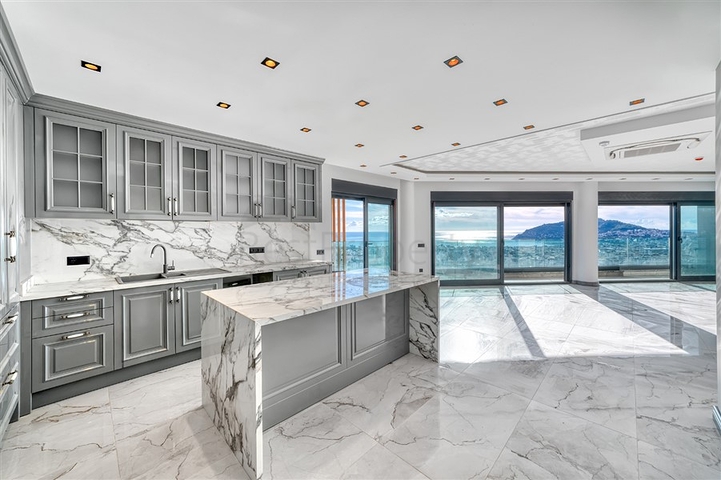 Modern luxury villa in the center of Cikcilli with panoramic sea views