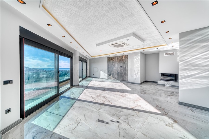 Modern luxury villa in the center of Cikcilli with panoramic sea views