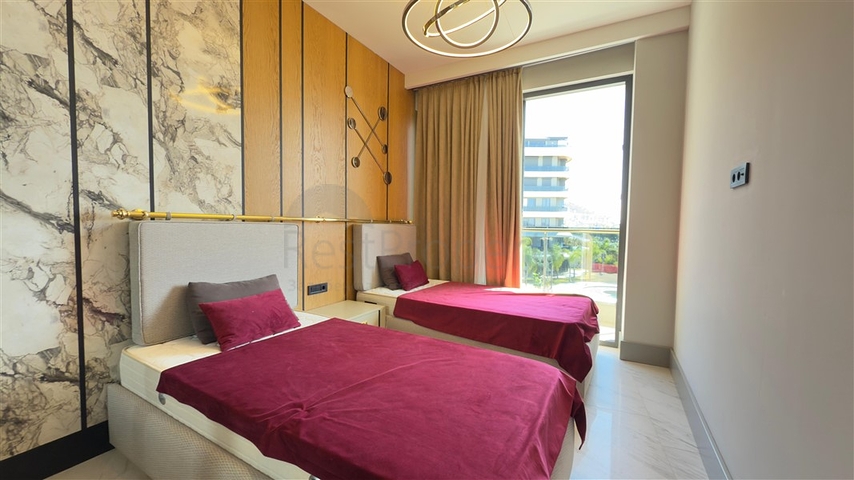 Luxury 2+1 Apartment in Kargicak | 105 m², First Line to the Sea