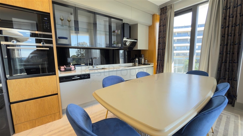 Luxury 2+1 Apartment in Kargicak | 105 m², First Line to the Sea