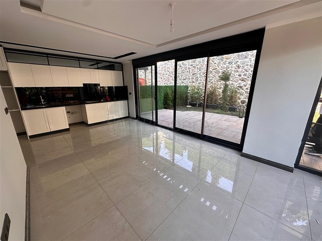 Modern 2+1 apartment in a comfortable complex with hotel infrastructure