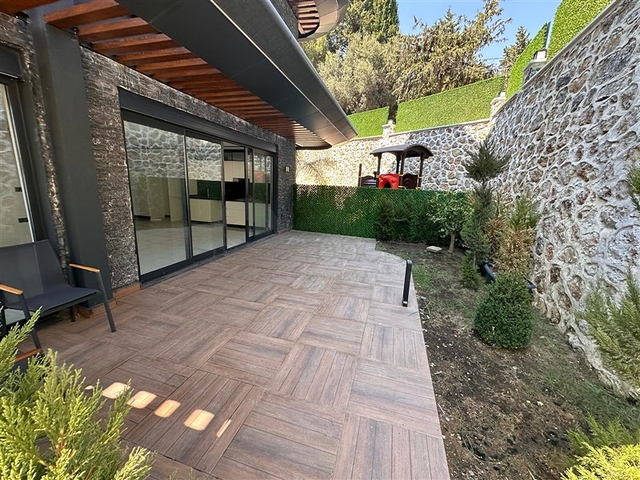 Modern 2+1 apartment in a comfortable complex with hotel infrastructure