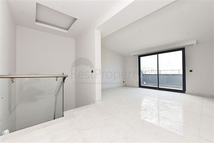 Penthouse with sea view in the heart of Alanya 