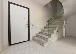 Penthouse with sea view in the heart of Alanya 