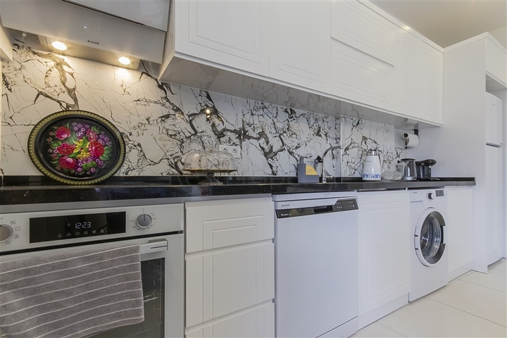 Furnished 1+1 Apartment in Kargicak, Alanya | 53 m², 100 m to Sea