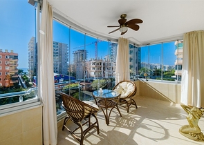 2+1 apartment in the Mahmutlar area within walking distance to the sea