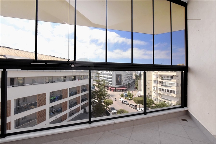 Luxury 3+1 penthouse in a prestigious area of Alanya with sea view