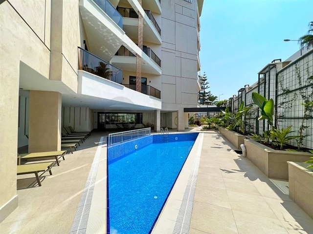 Luxury 3+1 penthouse in a prestigious area of Alanya with sea view