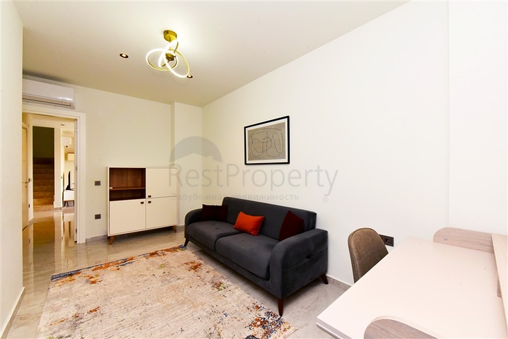 Luxury 3+1 penthouse in a prestigious area of Alanya with sea view