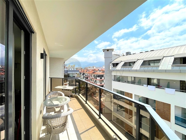 Luxury 3+1 penthouse in a prestigious area of Alanya with sea view