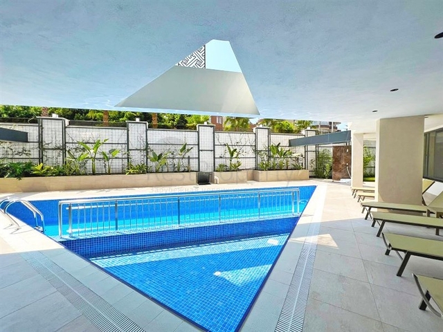 Luxury 3+1 penthouse in a prestigious area of Alanya with sea view