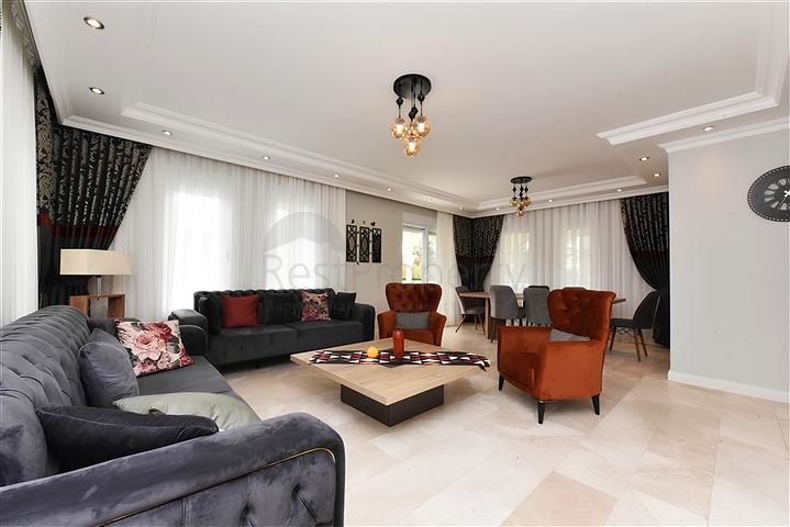 Luxury 4+1 Villa Near Incekum Beach | 290 m² Sea-View Residence