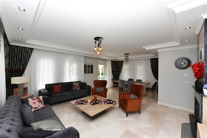 Luxury 4+1 Villa Near Incekum Beach | 290 m² Sea-View Residence