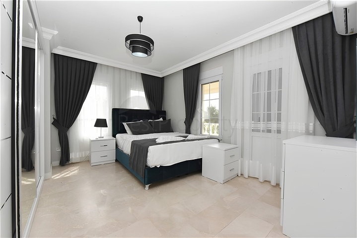 Luxury 4+1 Villa Near Incekum Beach | 290 m² Sea-View Residence