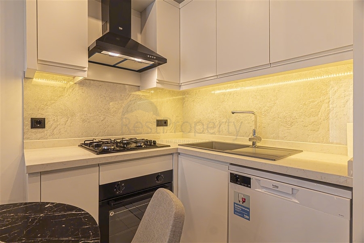 Modern 1+1 Apartment in Cleopatra, Alanya | 47 m² Near the Beach