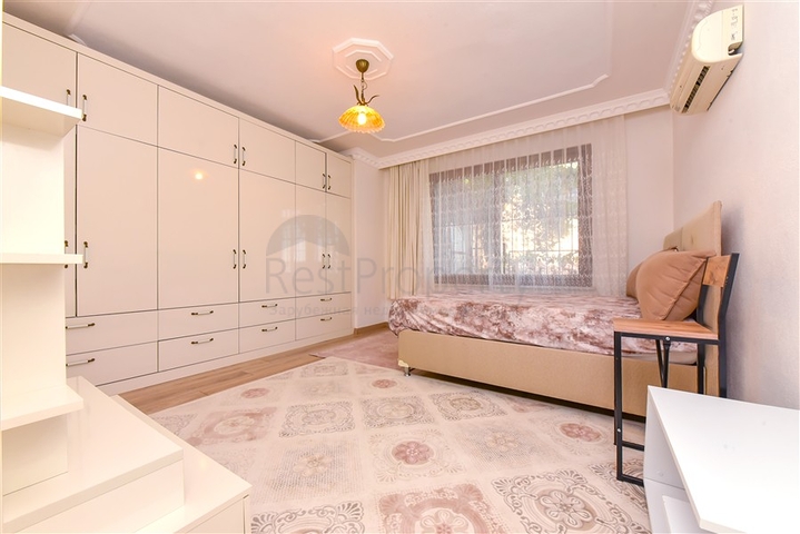 Spacious 11+2 villa with private plot and panoramic sea views