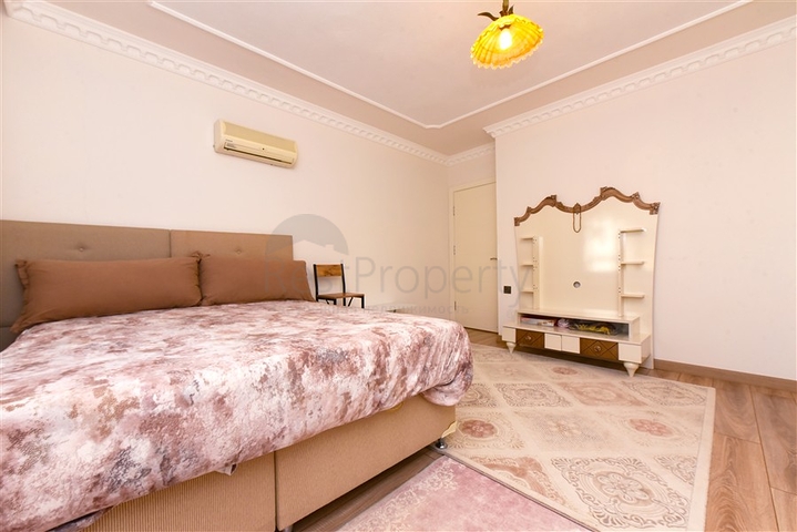 Spacious 11+2 villa with private plot and panoramic sea views