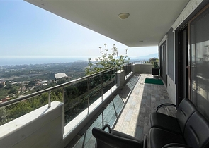 Spacious 11+2 villa with private plot and panoramic sea views