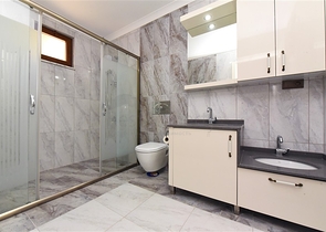 Spacious 11+2 villa with private plot and panoramic sea views