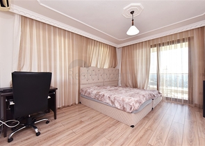 Spacious 11+2 villa with private plot and panoramic sea views