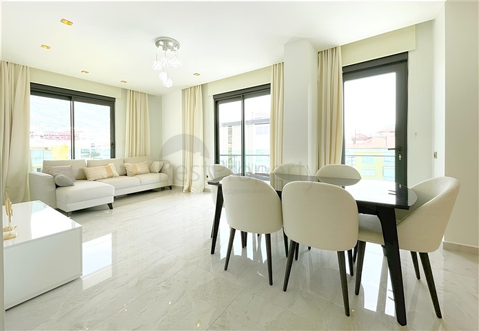 Modern 2+1 Penthouse for Rent in Central Alanya | 150 m to Beach